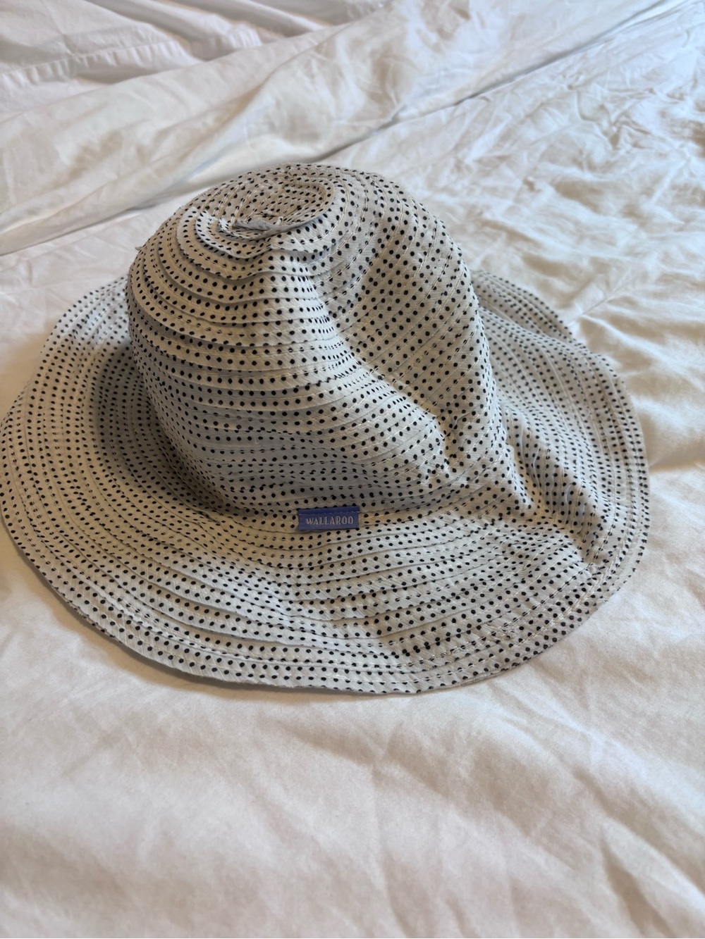 Wallaroo Women's Cream Polka Dot Sun Hat
